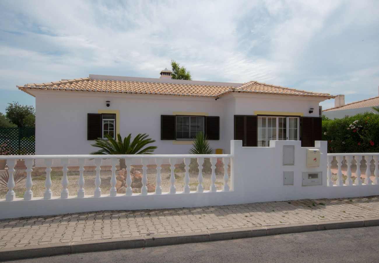 Villa in Altura - Casa Novo Horizonte by Portucasa