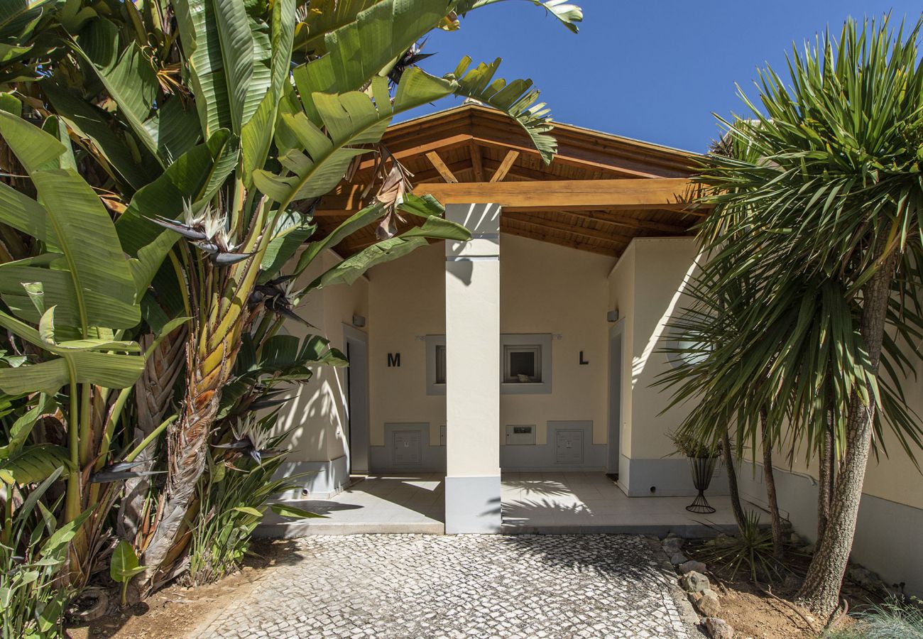 Huis in Albufeira - Casa Coral by Portucasa